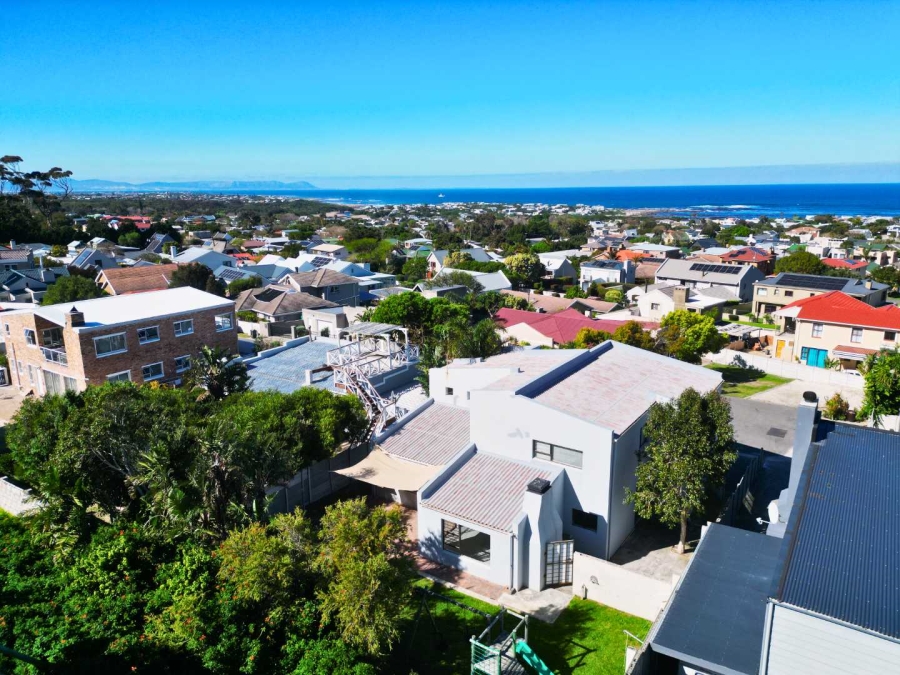4 Bedroom Property for Sale in Onrus Western Cape
